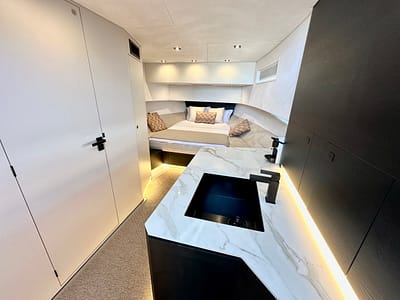 Vanquish VQ45 MEDIA NARANJA Marina Santa Eulalia_49