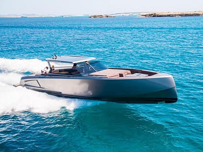 Vanquish VQ52 CASA ATLANTIS Marina Botafoch_9